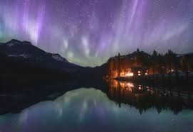 Aurora Borealis British Columbia Yoho National Park Emerald Lake Top Things To Do In The Canadia See The Northern Lights Northern Lights Northern Lights Canada