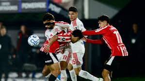 Estudiantes no pudo quebrar el cero ante Flamengo