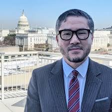 Warren Samuels's Instagram, Twitter & Facebook