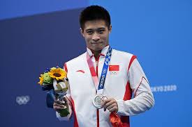 He has also won golds in diving at the world championships and. Hb6w84uyqnluhm