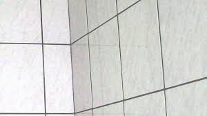 Es sieht immer so aus, als sei ein weißer belang von der ferne zu. Saubere Fliesen Im Haus Frag Mutti Fliesen Reinigen Richtig Putzen Fliesen