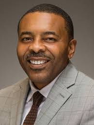 Roy Moreira's Instagram, Twitter & Facebook