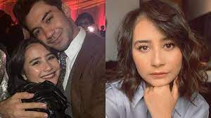 Prilly Latuconsina Menangis Dipeluk Reza Rahadian Difitnah Jadi Pelakor Di Hubungan Endy Arfian Tribun Sumsel