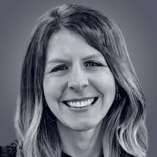 Kelly Kirkpatrick's Instagram, Twitter & Facebook