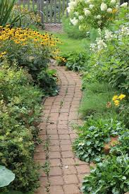 Garden Path Down To Earth Digs Sustainable Garden Garden Paths Garden