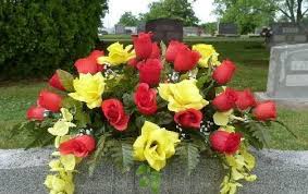 Silk flowers have one intrinsic quality that will always make them a better choice over regular flowers and that is that they never die. High Quality Artificial Flowers Artificial Flower Arrangements Memorial Flowers Large Flower Arrangements