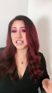 Sindy Reyes (@sindysells)