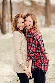 Erin Mclennon Can We Take Adorable Pictures Like These Worklad Friend Photoshoot Sisters Photoshoot Best Friend Photoshoot