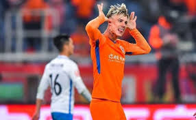 Róger krug guedes, known as róger guedes, is a brazilian footballer who plays for shandong luneng taishan as a forward. Roger Guedes No Corinthians Entenda Como Boato Iniciou Nas Redes Sociais