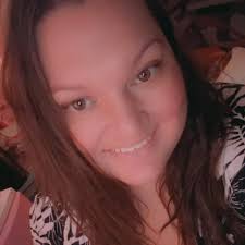 Karin Robertson di dalam orang