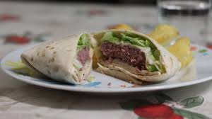 Hambúrguer Embrulhado num Wrap - Amoras & Mirtilos