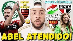 Abel Casares's Instagram, Twitter & Facebook