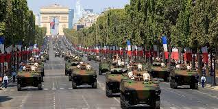 Le défilé militaire du 14 juillet 1 est une parade militaire organisée chaque année depuis 1880 à paris à l'occasion de la fête nationale française.le gouverneur militaire de paris est responsable de l'organisation générale du défilé. 14 Juillet Cette Annee L Europe Sera A L Honneur Pour Le Defile