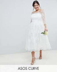 Der februar ist dabei laut asos definitiv einziger haken: Asos Edition Curve Hochzeitskleid In Midilange Aus Spitze Asos
