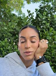 A day in the life🏃🏽‍♀️, 1. Hoy fue el Día 5 del Hybrid Glute Challenge de  @bodybyoriana y tengo las piernas destruídas jajaja (las que lo están  haciendo me entenderán😮‍💨). , 2. Probé estos zapatos por ...