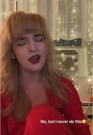 Can’t get this song out of my head..So had to start learning it😇🎶  #musicaltheatregirl #singer #acapella #jazzsinger #singersoftiktok  #jazzsingersoftiktok #ellafitzgerald #samarajoy #judygarland