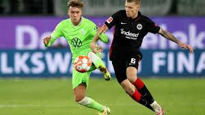 Eintracht frankfurt hat dem sc freiburg die erste heimspielniederlage der saison eingebracht. Yyxulan2li2bym