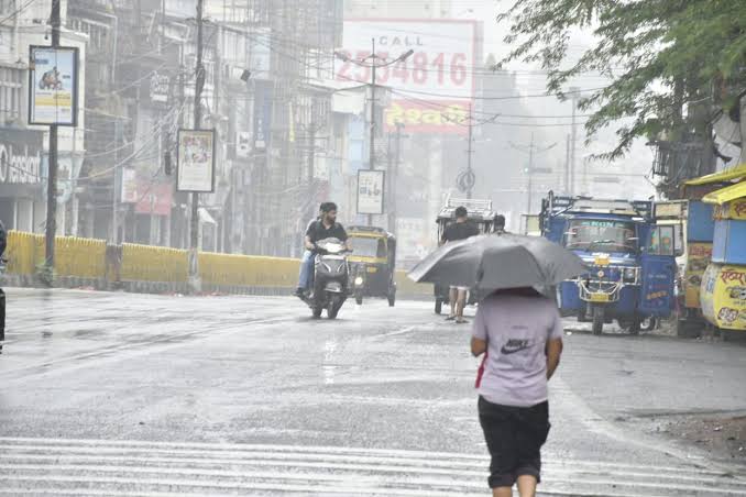 Mp Weather Today:एमपी में 24 घंटे में 30 जिलों में बारिश, खजुराहो सबसे गर्म, गिरे ओले, फसलों को नुकसान - Mp Weather Today: Rain In 30 Districts Across Mp Over The Last