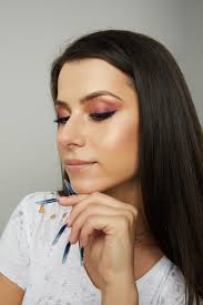 Ana Achim Nail Trainer