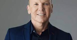 Athanasios Tamoutselis's Instagram, Twitter & Facebook