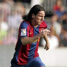 The Best Lionel Messi Haircuts Hairstyles 2021 Update Lionel Messi Haircut Lionel Messi Long Hair Styles Men