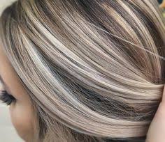 Cool Ash Blonde Against A Neutral Brown Meches Blondes Cheveux Courts Meches Et Cheveux Lisse