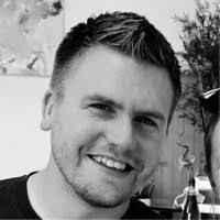 4700+ perfiles de «Holdsworth»