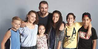 Former germany player christoph metzelder has made a confession about the accusations of possession and distribution of exploitative images of children. Gelsenkirchen Christoph Metzelder Uberreicht Spende Fur Schulertreff Mspw Media Sportservice