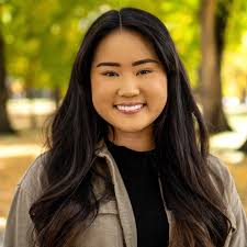 Jasmine Tran's Instagram, Twitter & Facebook