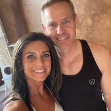 Mindy Orr's Instagram, Twitter & Facebook