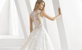 Come dovrà vestirsi per essere davvero impeccabile? Affarissimi Sposa Shop Clothing Shoes Online