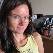 🕯🕯🕯🕯 Колектив обласної державної адміністрації висловлює щирі співчуття  з приводу передчасної смерті депутата обласної ради Василя Гладуна Василь  Васильович Гладун народився 14 січня 1969 року в селі Чорнолізці  Тисменицького району. В 1997році