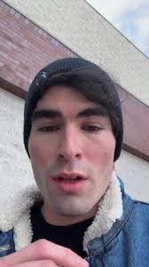 Michael Voyles's Instagram, Twitter & Facebook