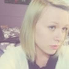 Samantha Wise's Instagram, Twitter & Facebook