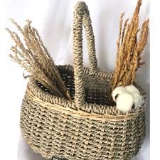 Dec 14, 2017 · c.hias d.primer e.sekunder 13.berikut merupakan penggolongan tanah secara garis besar, kecuali … a.kaolin b.tanah tahan api c.tanah liat d.tanah merah e.tanah hitam 14.daun mending biasanya hanya digunakan untuk membuat kerajinan … a.tikar biasa dan gulung b.sepatu dan tas c.tas dan keranjang d.anyaman topi e.keranjang dan topi Harga Keranjang Bunga Terbaik Agustus 2021 Shopee Indonesia