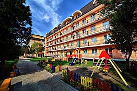 У ньому поєднується затишок, українська гостинність та міжнародні стандарти якості. Sanatorij Zheneva Truskavec Cini Vidguki Telefoni