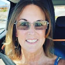 Molly Lovelace's Instagram, Twitter & Facebook