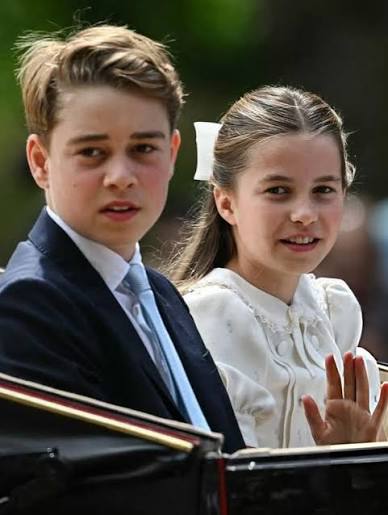💙 Prince George and Princess Charlotte 💙 ~ 18 adorable pictures of Prince  George and Princess Charlotte, these photos show the beautiful sibling  relationship between George and Charlotte over the years, Prince