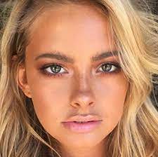 How To Create The Natural Makeup Look In 10 Minutes Society19 Beach Makeup Natural Makeup Looks Skin Makeup
