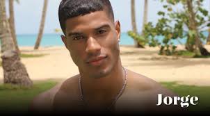 Jorge Javier tiene 27 años y es modelo en Londres 🔥 #VuelvenLasTentaciones  🐍🍎 https://t.co/Buq91WurQI