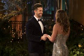 Bachelorette Hannah Has Broken Her Engagement Spoilers Say Hannah Brown Bachelorette Bachelor Couples