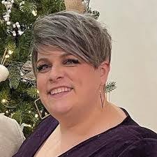 Terri Dinsmore's Instagram, Twitter & Facebook