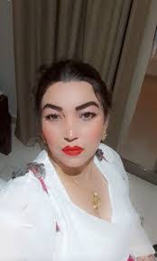 Nadia Karim's Instagram, Twitter & Facebook