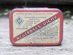 Ancienne Boite De Medicaments Neutroses Vichy Jolie Petite Boite Rectangulaire En Metal Qui Contenait Des Comprimes Pour Antique Boxes Etsy Finds Vintage Tin