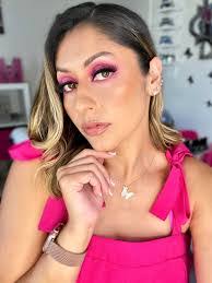 Alina Arellano's Instagram, Twitter & Facebook