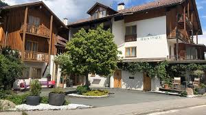 Hotel haus am see is the only hotel in obertraun which is located directly at lake hallstatt. Hotel Haus Am See Bewertungen Fotos Preisvergleich Weissensee Osterreich Tripadvisor