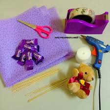 Tapi, tergantung jenis pisang coklat yang dibuat sih, ada pisang coklat yang biasa juga disebut pisang aroma, atau pisang coklat keju. Jom Buat Coklat Bouquet Comel Anajingga Dot Com Facebook