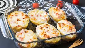 Nel boccale inserite 200 cc di acqua e il dado. Patate Ripiene Al Forno Con Prosciutto E Formaggio Ricetta Facile E Veloce 55winston55 Youtube