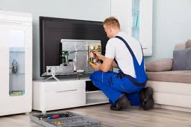 Electrician Checking Television Stock Photo - Download Image Now -  Television Set, Repairing, Installing - iStock