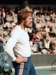Er war der erste farbige olympiasieger und trug den beinamen the midnight express. Olympische Sommerspiele 1984 Leichtathletik Zehnkampf Manner Wikipedia